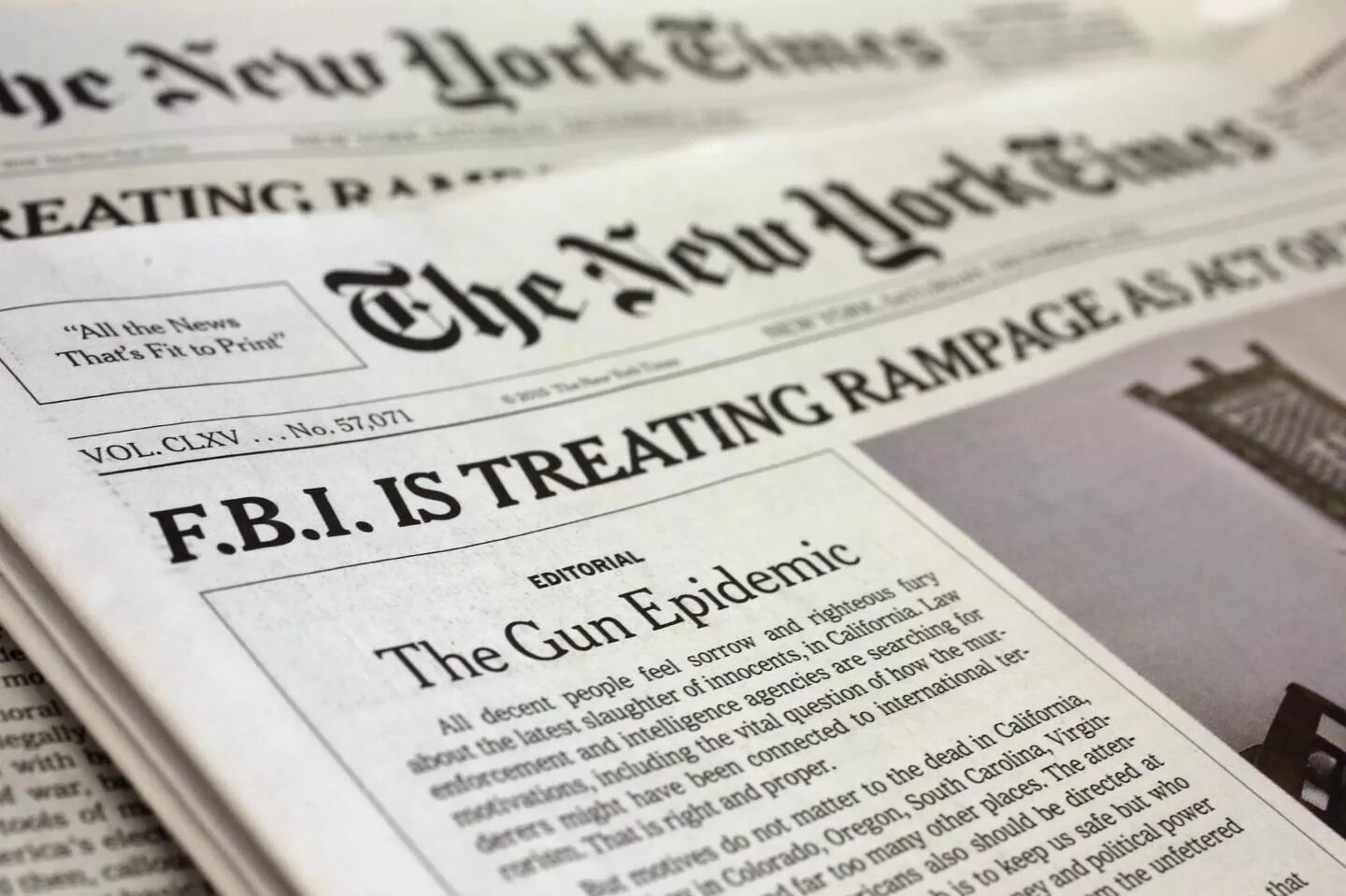 Y times. Газета new york times. the new york times фото. нью йорк тайм. new york times газета фото.