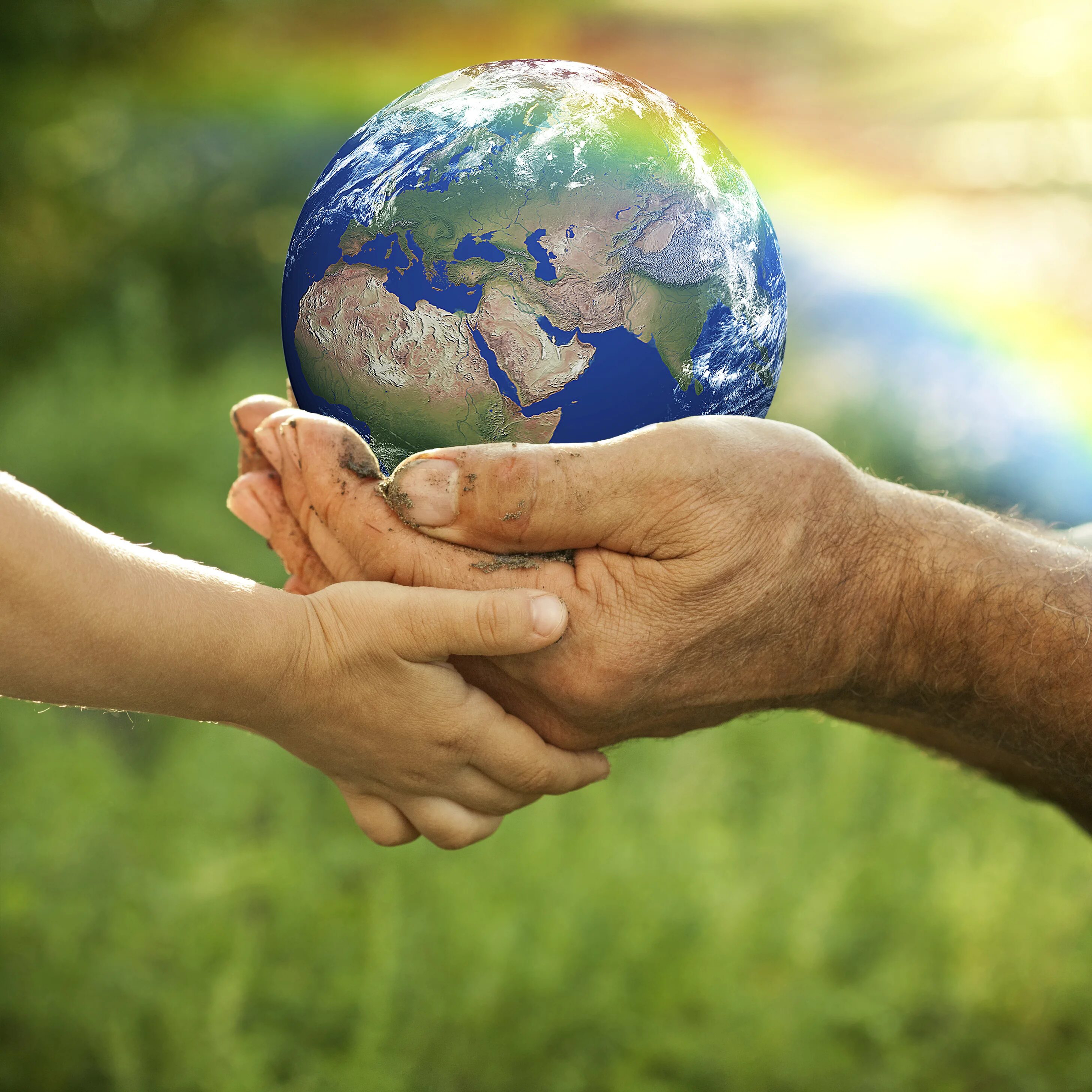 You can be the world. "И на земли мир…". Земной шар в руках. Мир на планете земля. Планета земля в руках.