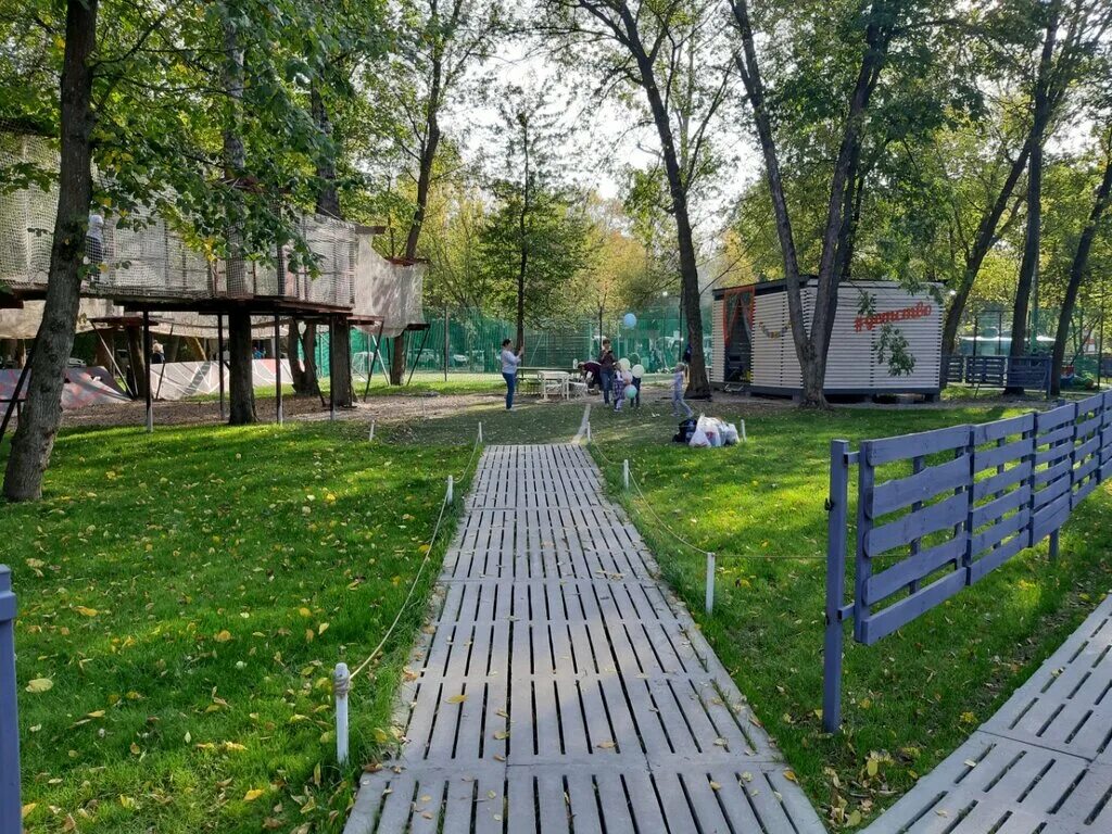 Пикник парк новая боевка. Парк боевка Курск. Новая боевка Курск. Пикник парк Курск.