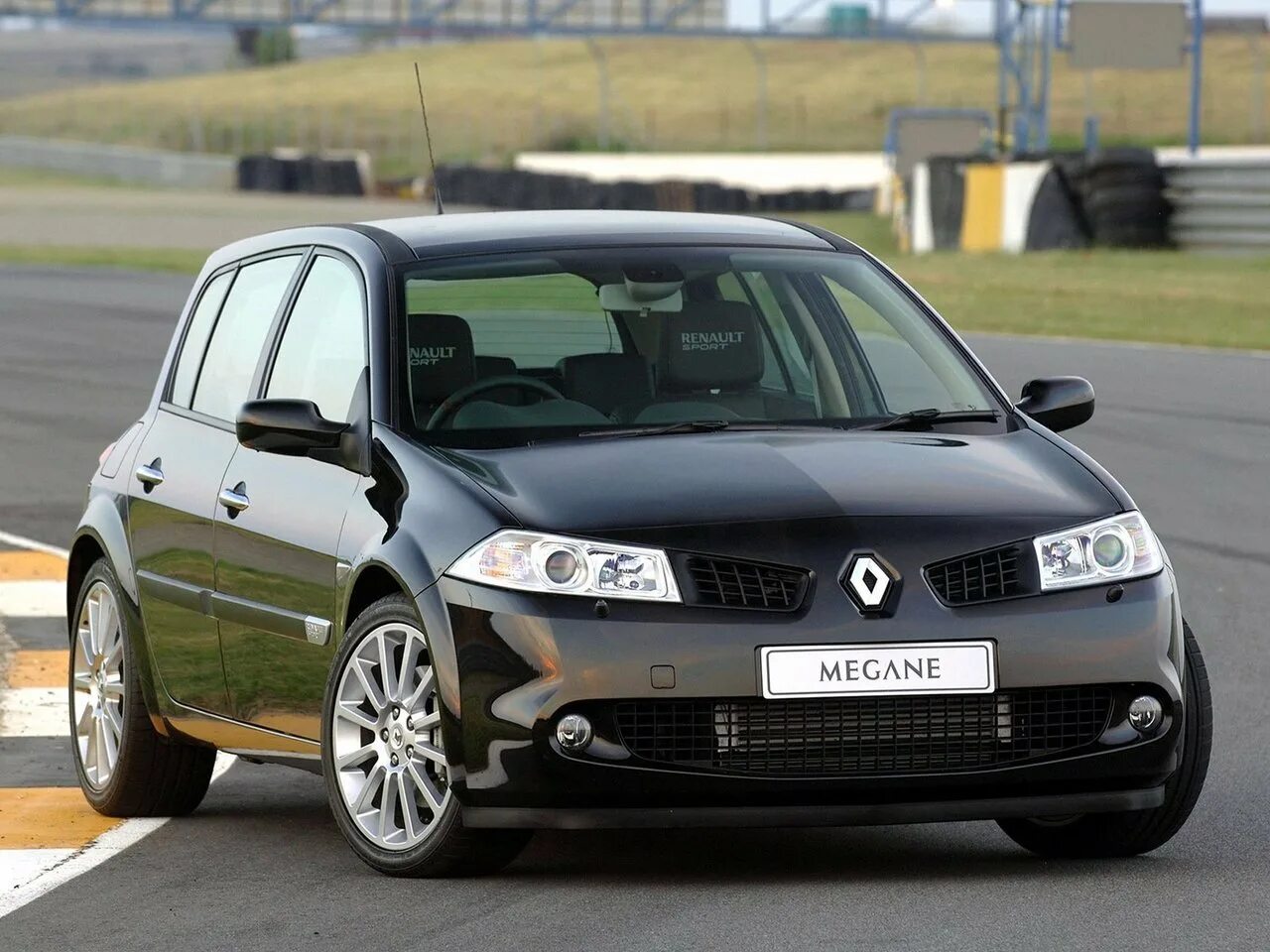 Петербург 2 рено. Megane 2 RS. Рено Меган 2. Renault Megane 2 RS sedan. Renault Megane 2 хэтчбек.