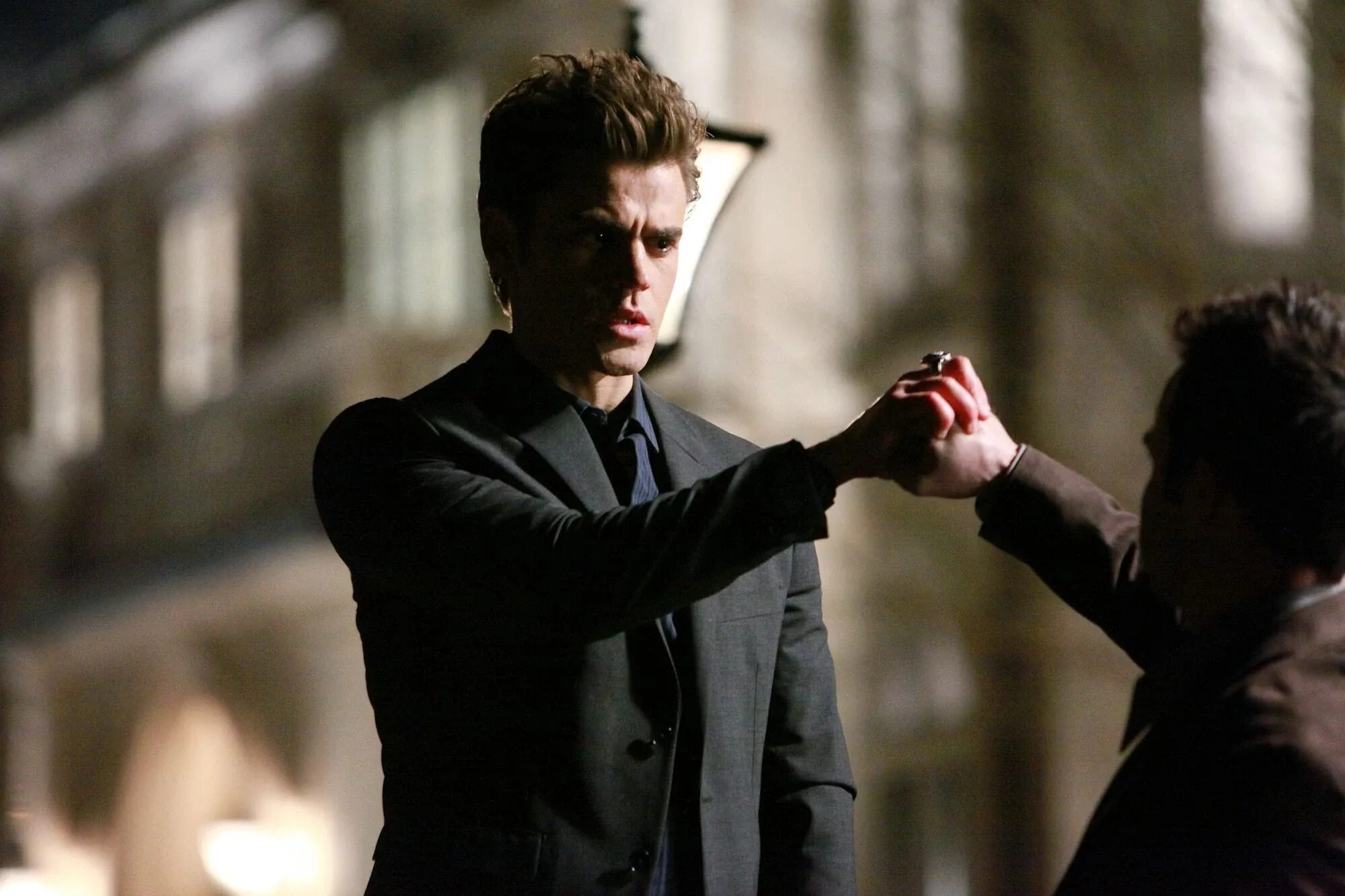 The vampire diaries watch with subtitles