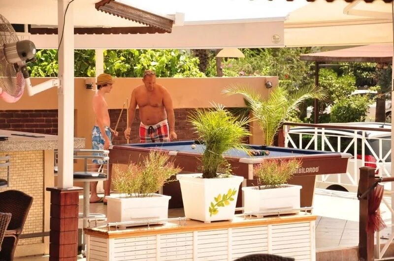 Селен мармарис отзывы. Отель club selen hotel. club selen icmeler 3 турция мармарис. кафе френдс ичмелер турция. club selen hotel 3 мармарис отзывы туристов 2025 года.