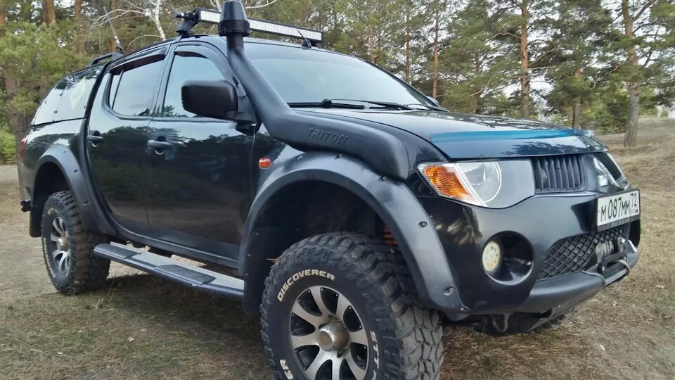 Mitsubishi l200 2008. Mitsubishi l200 2008 Tuning. Митсубиси л 200 драйв 2. Mitsubishi l200 2017 Lift. Митсубиси л 200 оффроуд 2008.