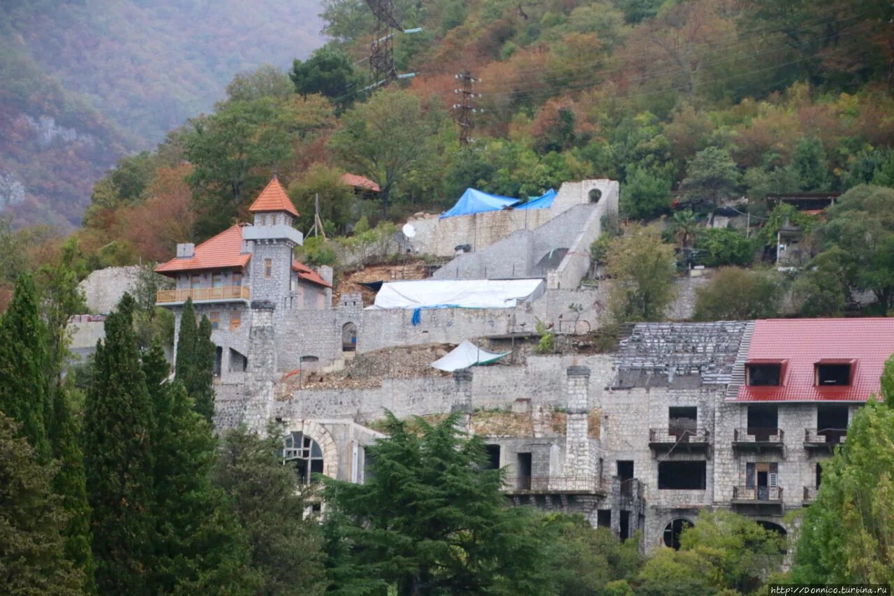 Фото: Дворец принца Ольденбургского, достопримечательность, Гагра, микрорайон Ст