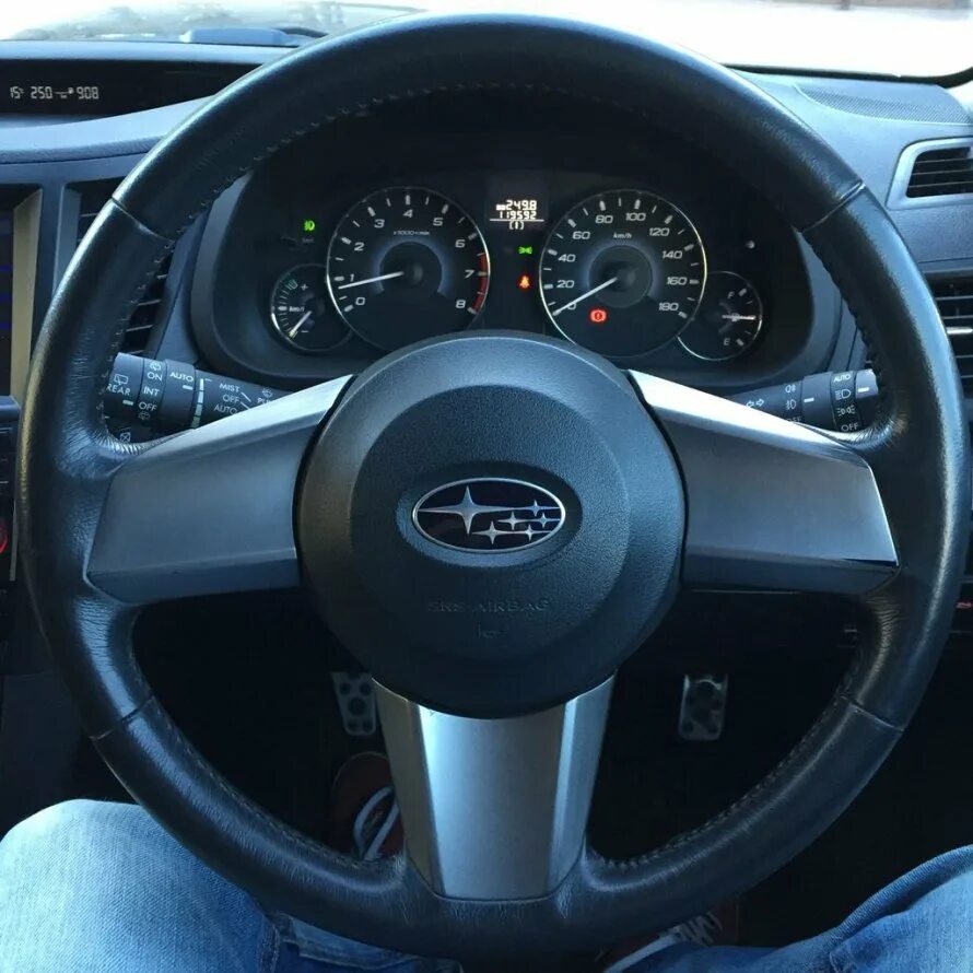 Руль субару. Руль Субару Аутбек. Руль Subaru Legacy 2013. Руль Субару ХV 2016. Руль Subaru Легаси.