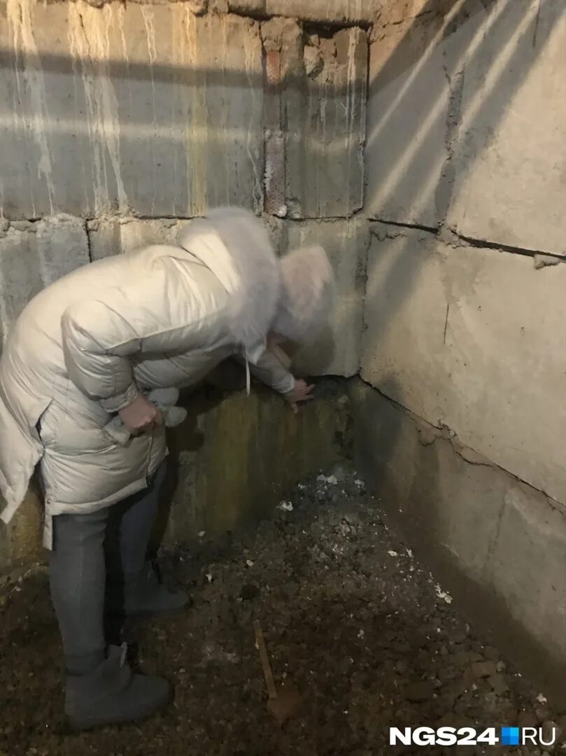 Старые котельные на угле. Угольная котельная кочегар. Топим 24. Топим 24. Топка паровоза.