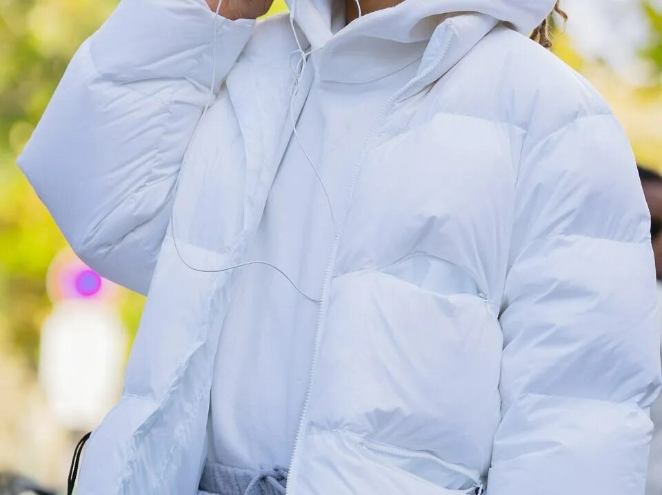 S. Мужская куртка mh100 quechua. Trek 100 forclaz пуховик. 100 куртка. Бомбер 100 100 100 нейлон.