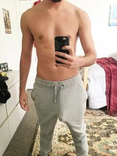 החלף לחדד מחרוזת track pants bulge שוב צעצוע פירות ים