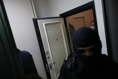 Пришли с обыском в квартиру