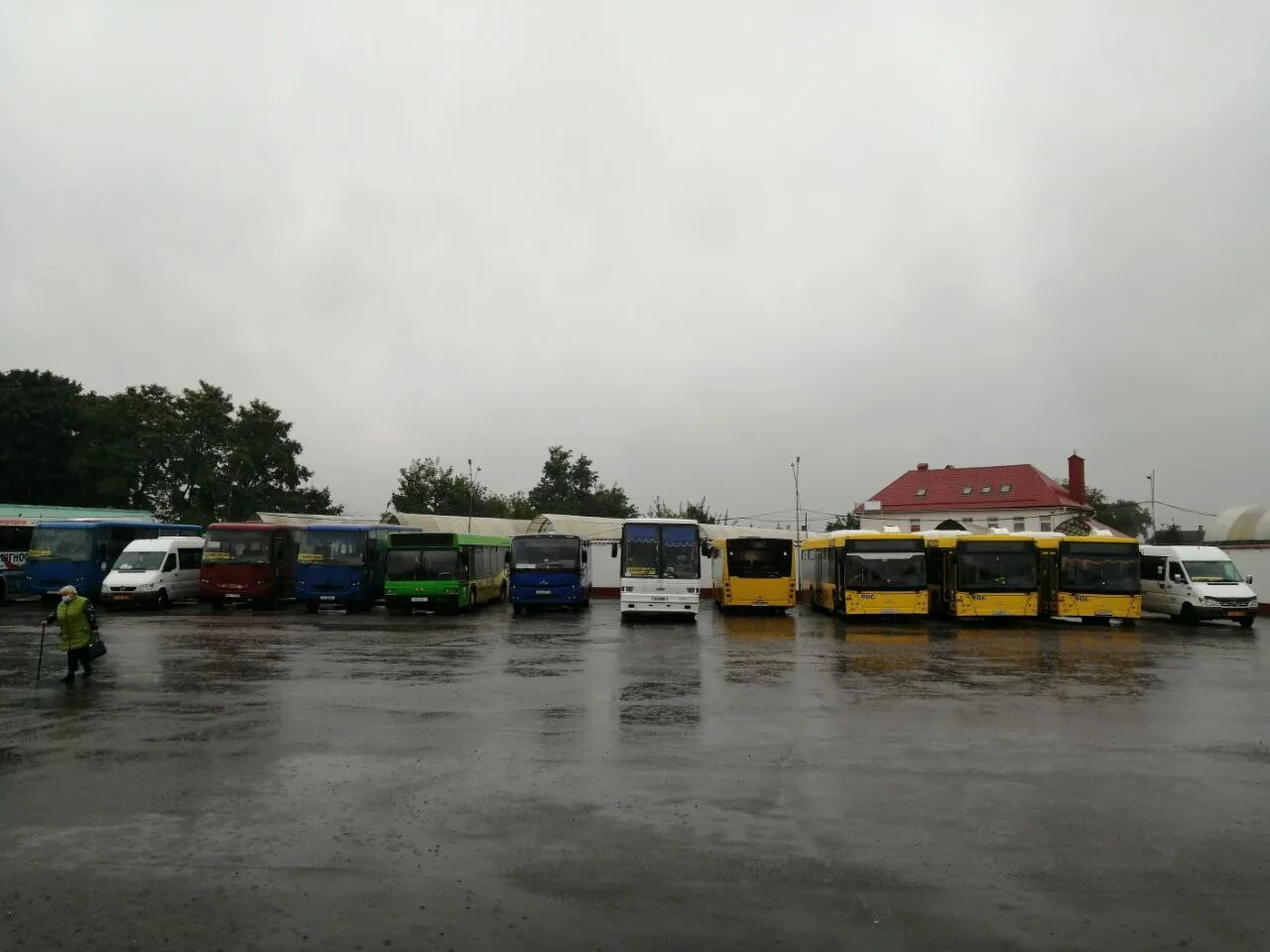 Автобуса в барановичах