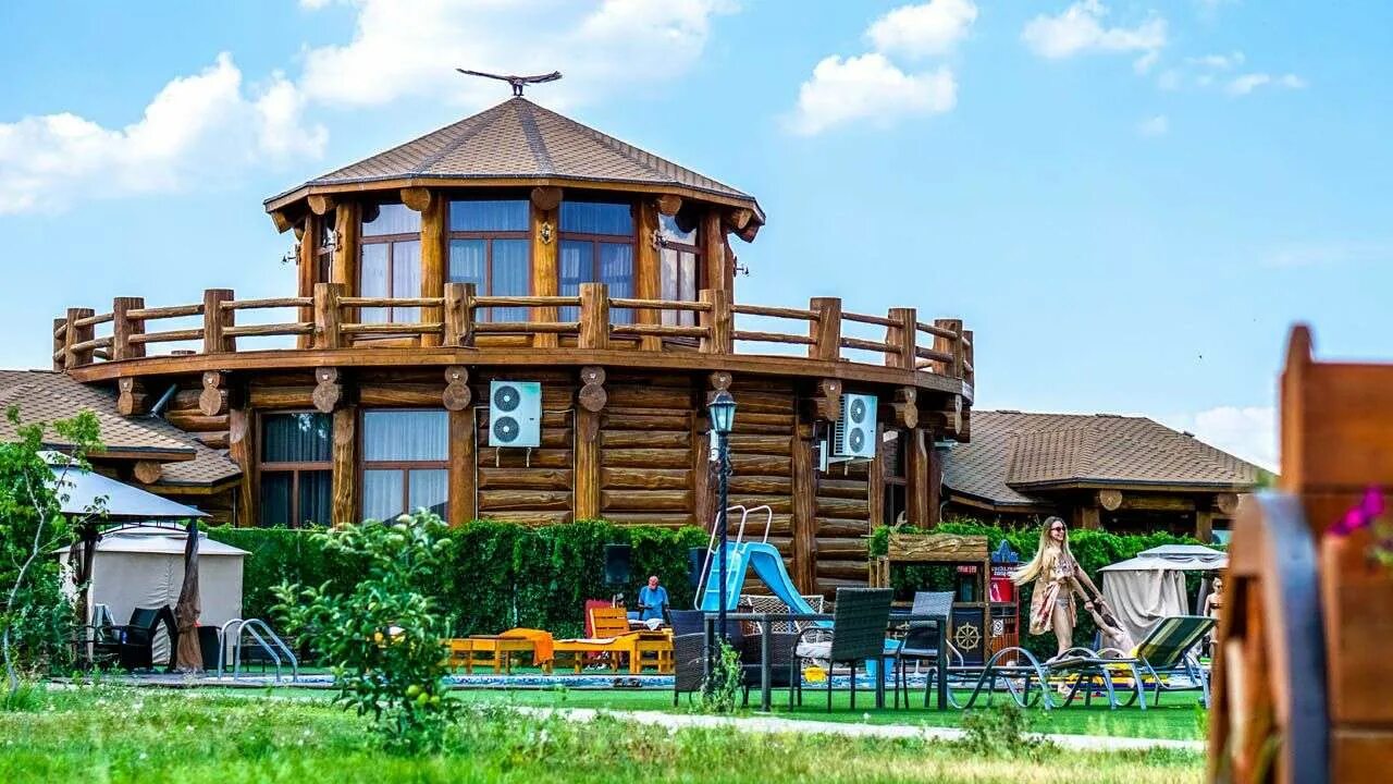 Проект дом солнце. Дом солнца Астрахань база. Дом солнца база отдыха в Астрахани. Город солнца Астрахань база. Берег солнца Астрахань.