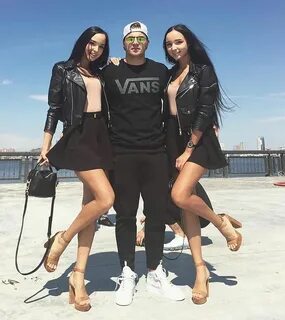 Блоггеры две девушки