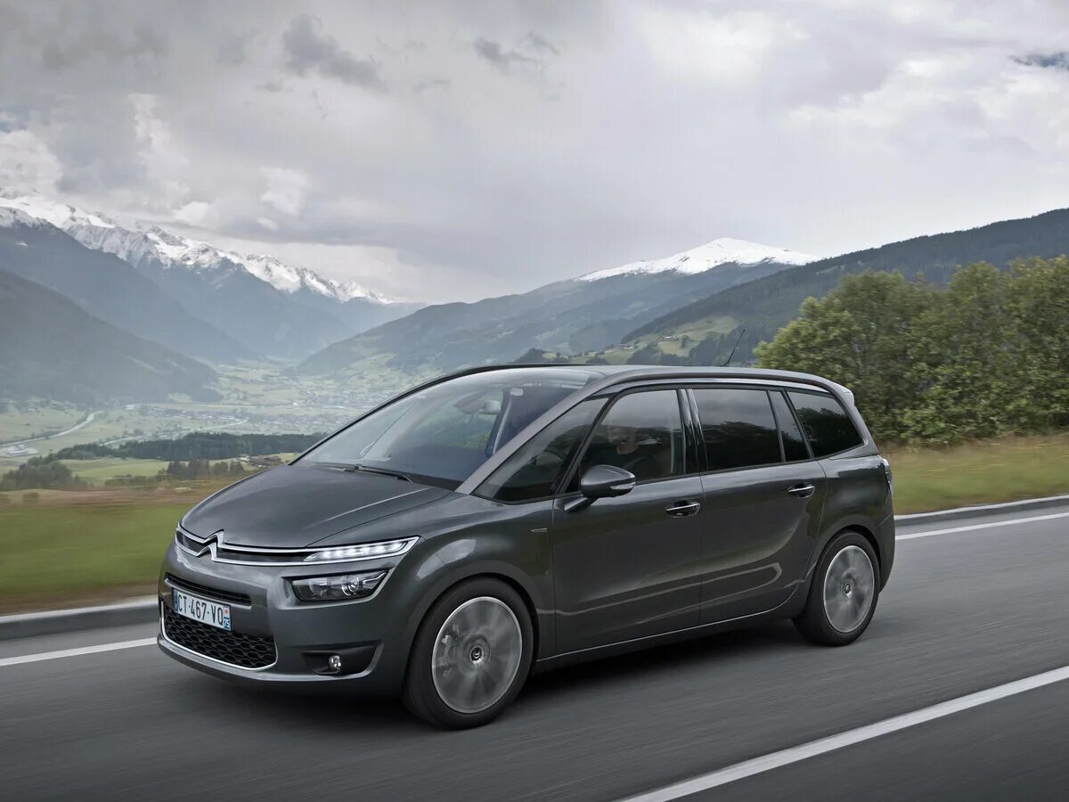 5. Минивэн baojun 730. Seat alhambra 2012. Seat alhambra. Seat alhambra 2011.