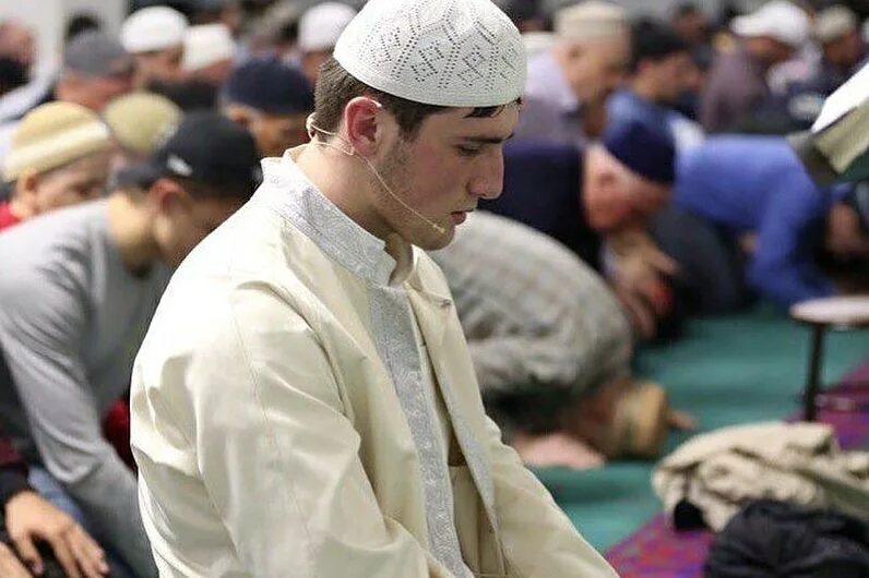 коран радуга. коран махачкале. коран радуга. арабов мобайл махачкала. чехол для корана.