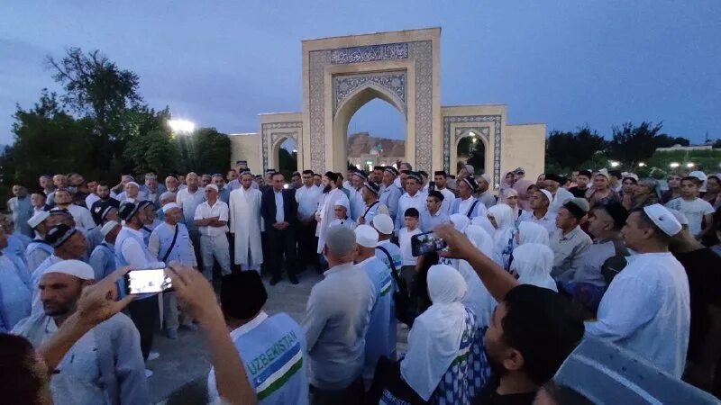 умра хадж сафари нархи 2021. умра амалларини бажариш. умра зиёрати бейджик. умра амалларини бажариш. узбекистан умра 2021.