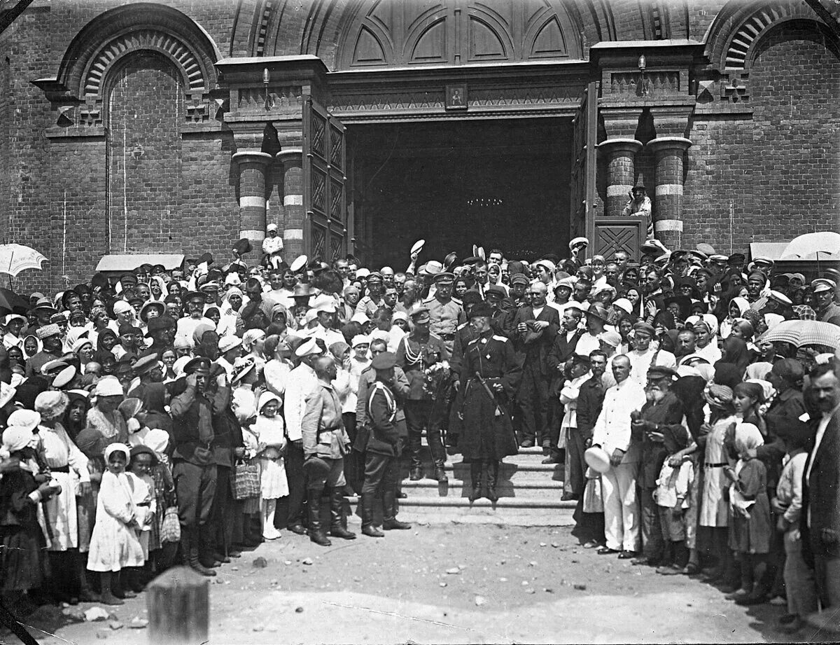Церковь после революции. Генерал Врангель. Царицын. 1919 Год.. Встреча Врангеля в Царицыне в 1919 году. Врангель в Царицыне.