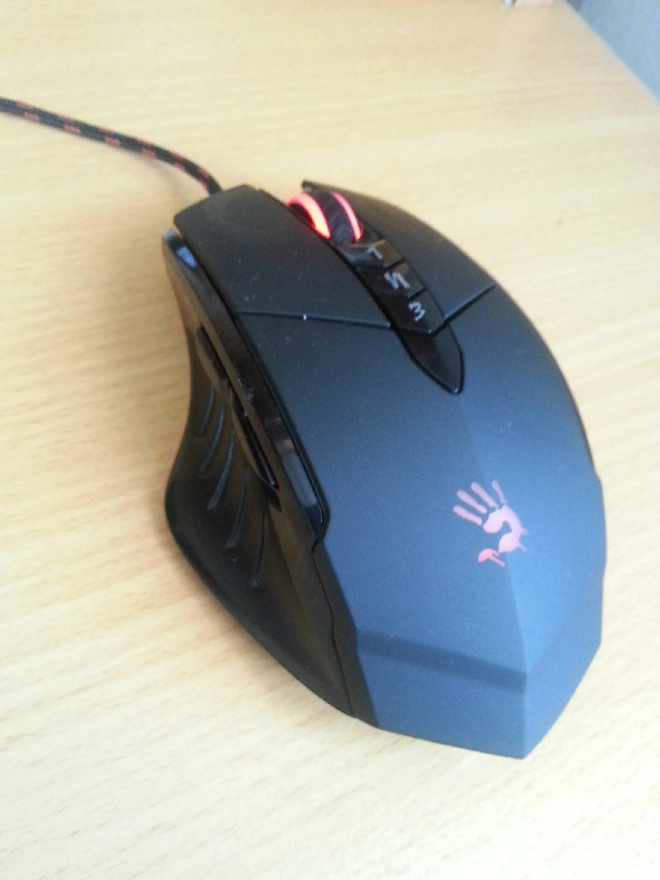 A4tech bloody v7. Bloody gun3 cpi. bloody multi core gun3 v4. игровая мышь v7 3200 cpi.