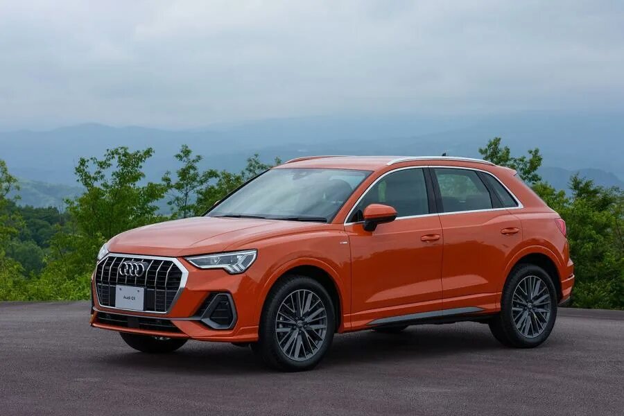 Ауди q3 2017 года. Audi q3 35 tdi. Audi q3 2015 года. Audi q3 35 tdi. Audi q4 e-tron.