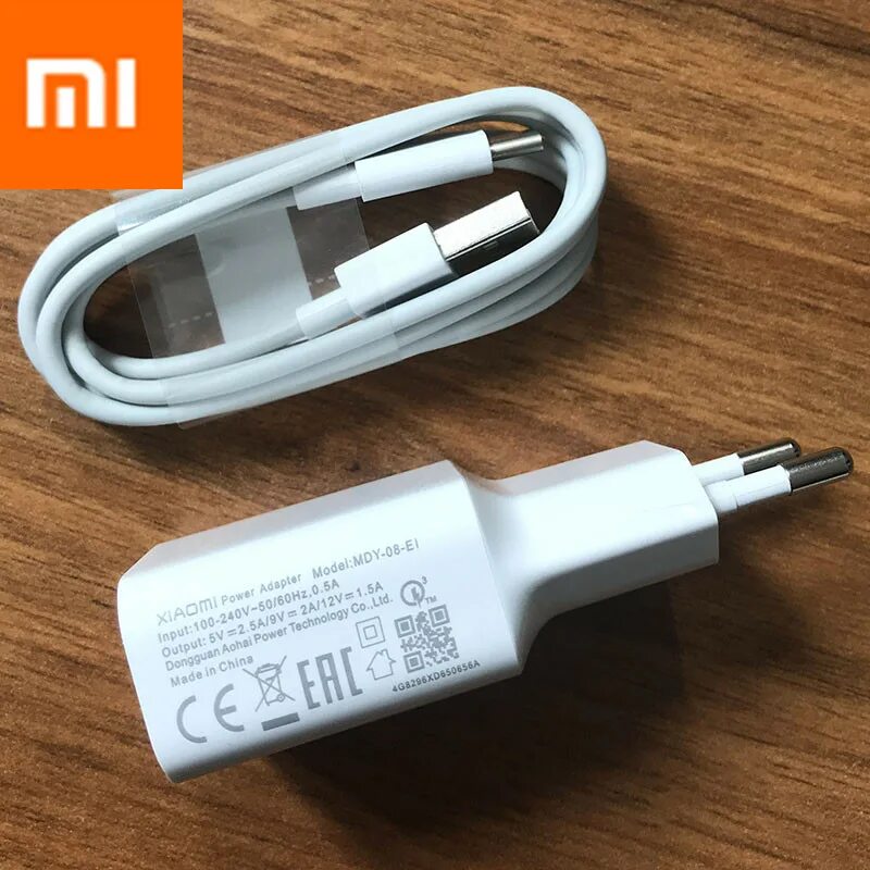 Type-c 12v зарядное устройство. Зарядное устройство Xiaomi POCOFON. Зарядное устройство Type c 130вт. Зарядка для ПОКОФОН f1 комплект.