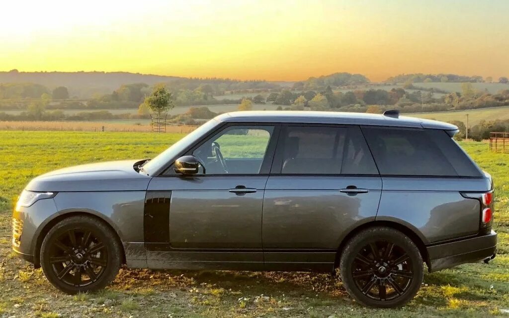Range rover l322 багажник. Range rover vogue. ленд ровер рендж ровер вог 2019. land rover range rover l322 long. range rover vogue 2025.
