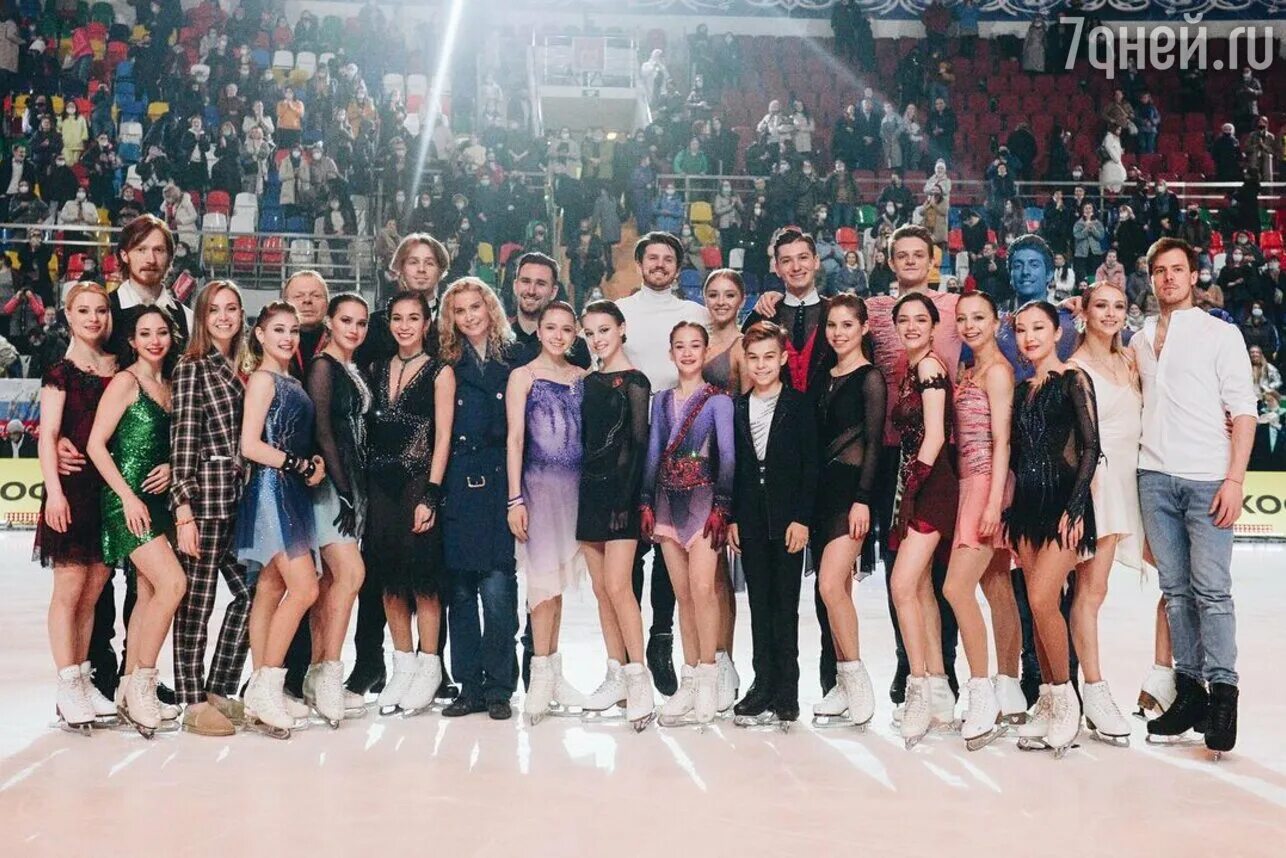 Медведева и тутберидзе 2022. Дворец тутберидзе. Дворец тутберидзе. Камила валиева кубок первого канала 2022. Дворец тутберидзе.