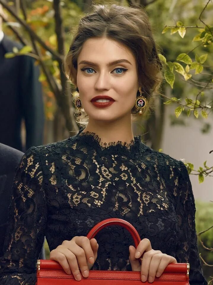 Модели дольче габбана. Модель Бьянка Балти. Бьянка Балти Dolce Gabbana. Бьянка Балти фотомодели Италии. Модель Дольче Габбана Бьянка.