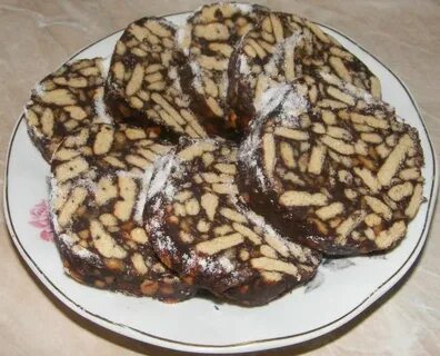 Колбаска из печенья и сгущенки без выпечки