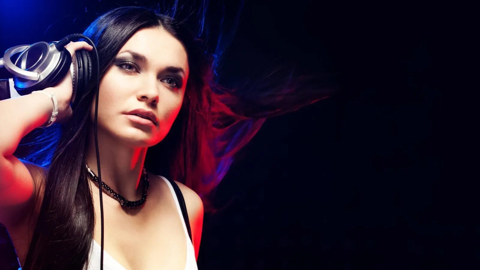 Tomorrowland dj. Слушать музыку микс ремикс. Картинки ремикс. Слушать музыку микс ремикс. Обложка для ремикса.