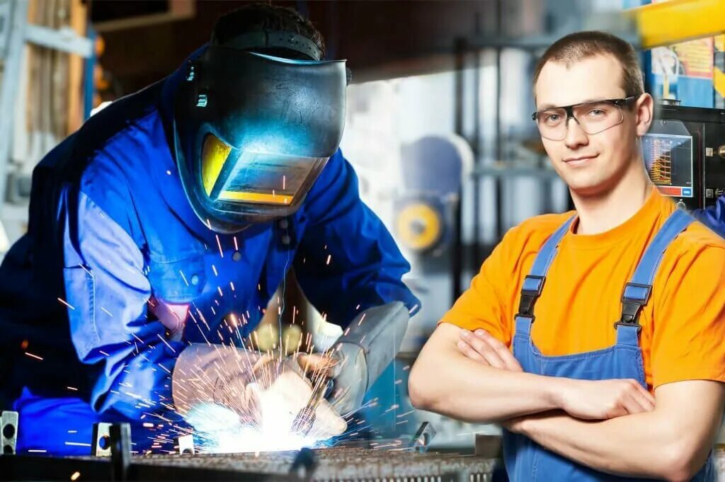 Помещение слесарей. Приглашаем на работу слесарей. Слесарь. Учебные центры слесари. Мастер кипиа.