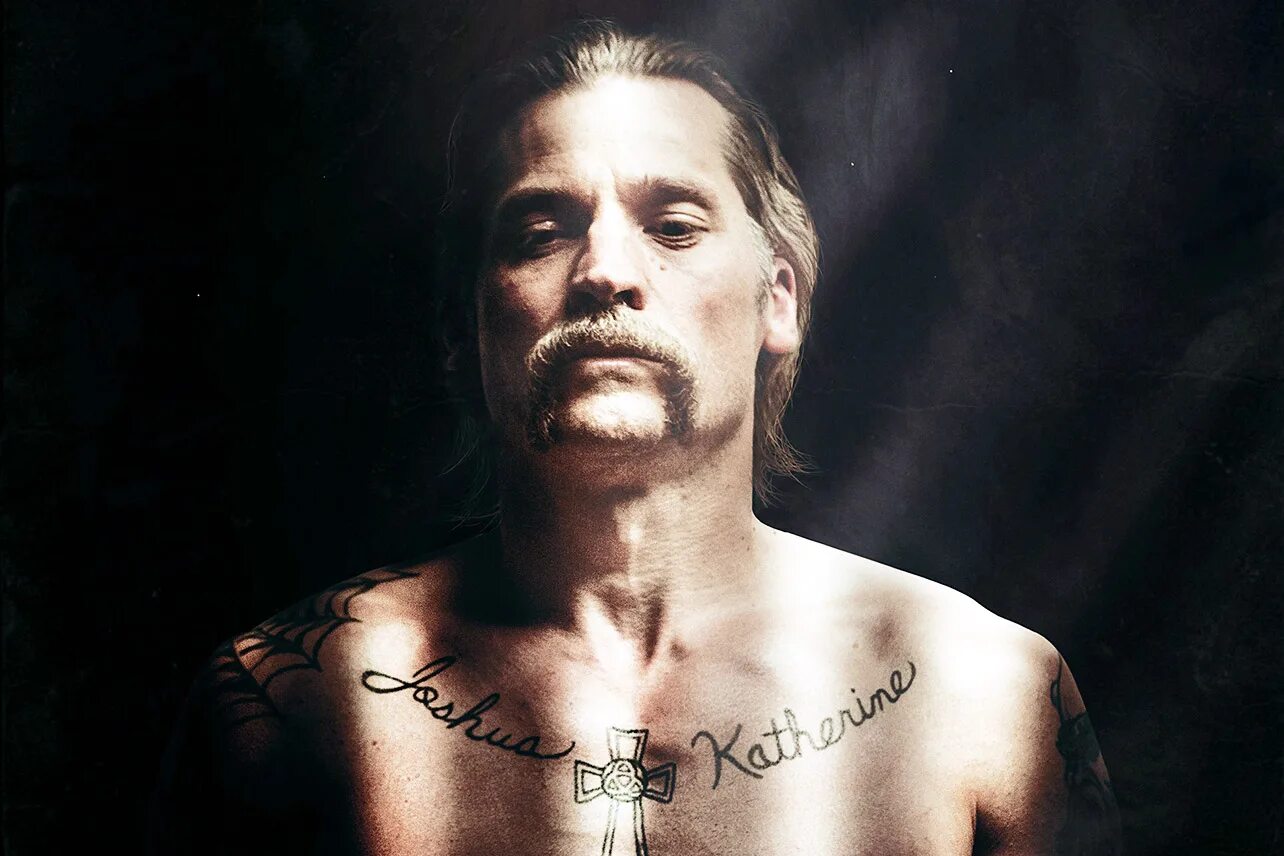 Выстрел в пустоту фильм 2017. Call the shot. Уэйд лайон танцы. Группа girls aloud. Парень в чёрной водолазке танцует на шоу талантов.