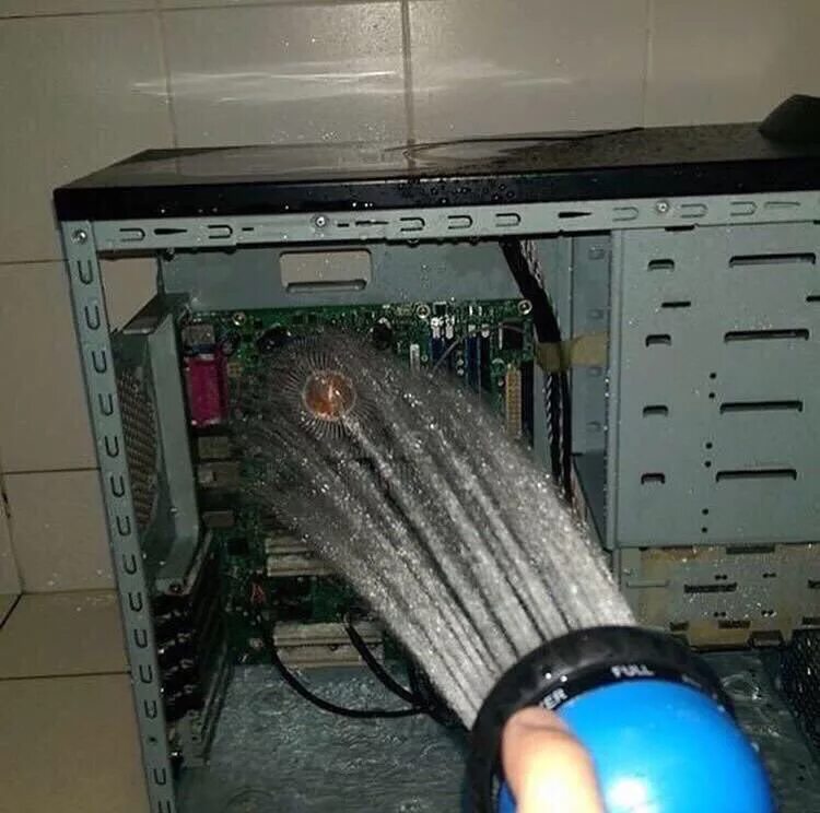 Пк очень лагает