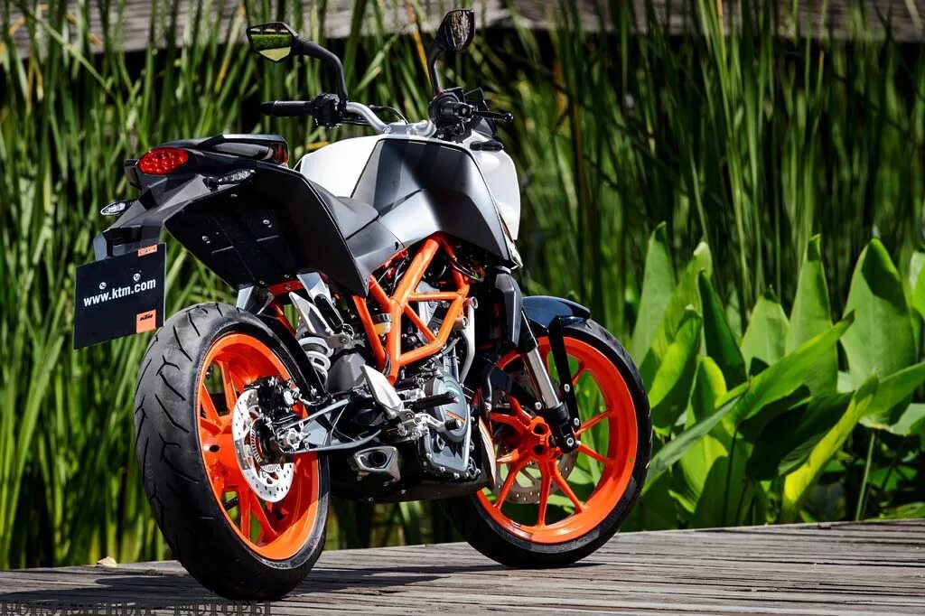 КТМ Дюк 390. Мотоцикл KTM Duke 390. KTM 390 2015. КТМ Дюк 390 2015.