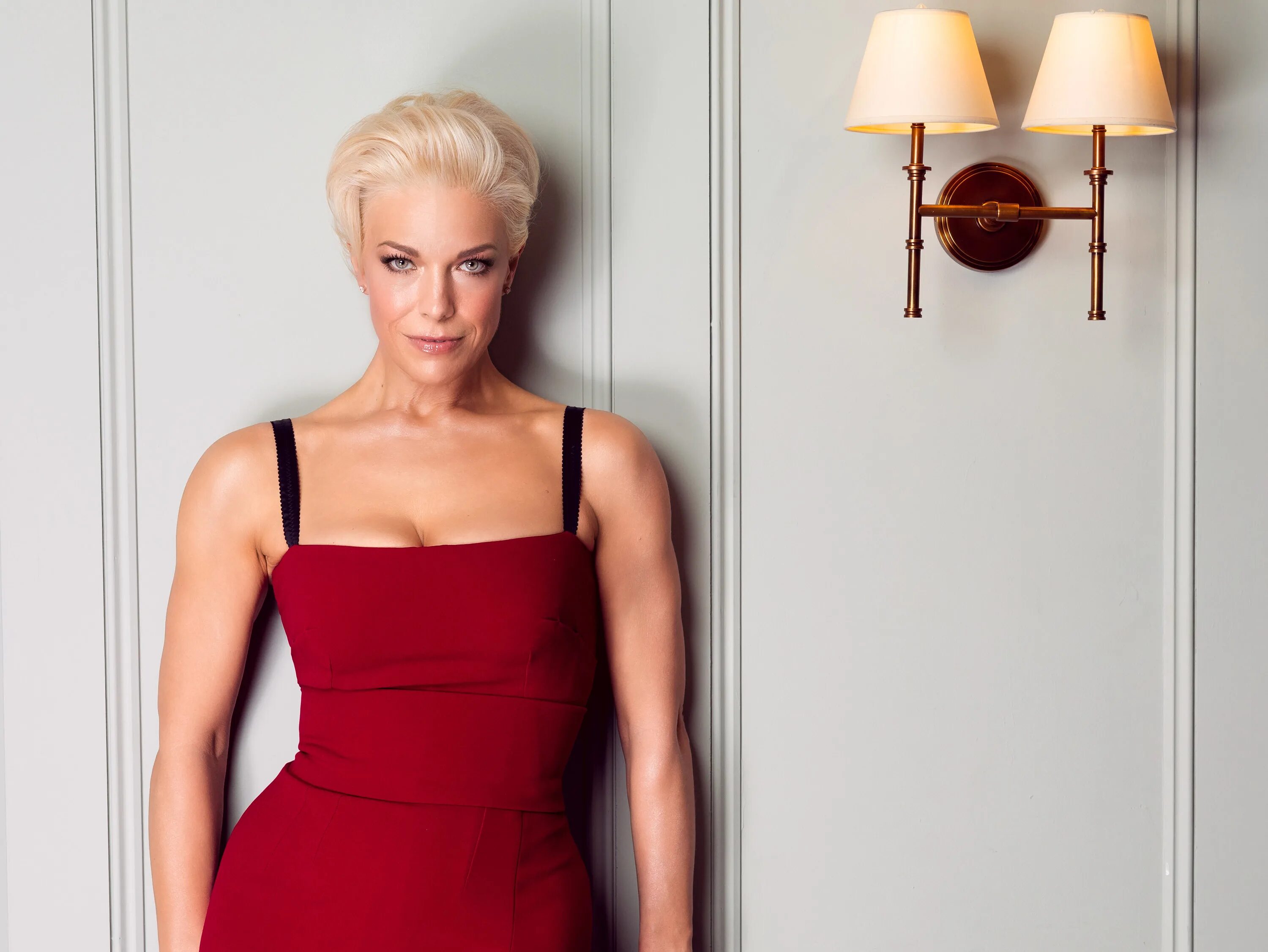 Ханна уоддингем. Ханна уэддингем. ханна уэддингхэм hannah waddingham. септа юнелла ханна уэддингхэм.