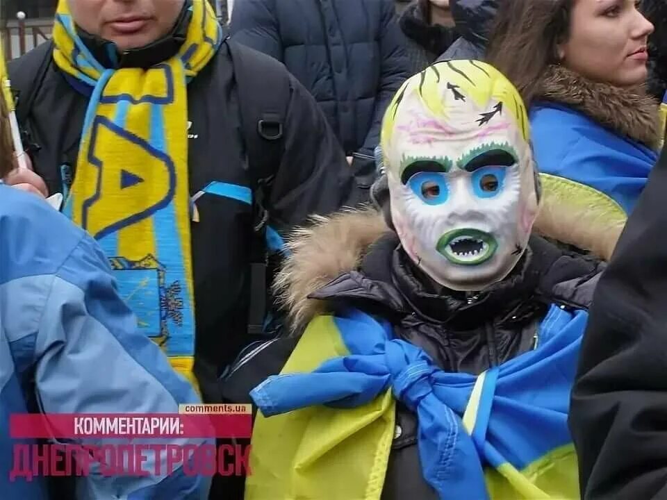 Украинцы на майдане. Придурок украины. Придурок украины. Хохлы обезьяны. Дебилы украины.
