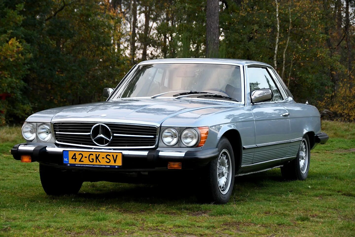 Купить старый мерседес. Mercedes Benz 1978. Мерседес е280 купе. Мерседес 1978г. Мерседес Бенц 280 ge.