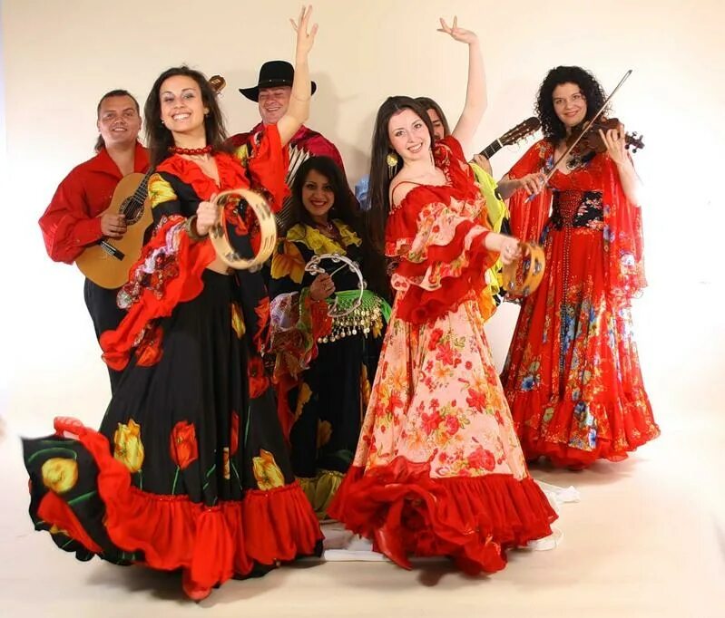 костюм цыганки для девочки. цыганский танец. цыганские танцы групповые. мужской цыганский танец. цыганская юбка.