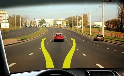 По встречной пешеходной полосе