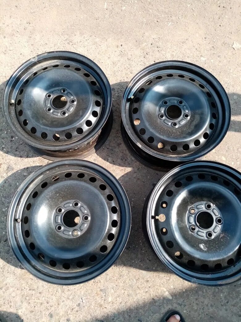 Штампованные диск r16 форд. 3 ет 47. Штампы р 16. Штампованные диски r15 w202. Штампы r17 транспортер.