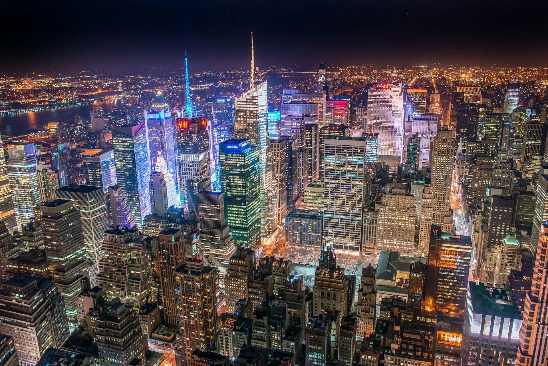 Ночной Нью-Йорк Манхэттен. Небоскребы Нью-Йорка ночью. Нью-Йорк Манхэттен ночью. Нью Йорк небоскребы Мегаполис.