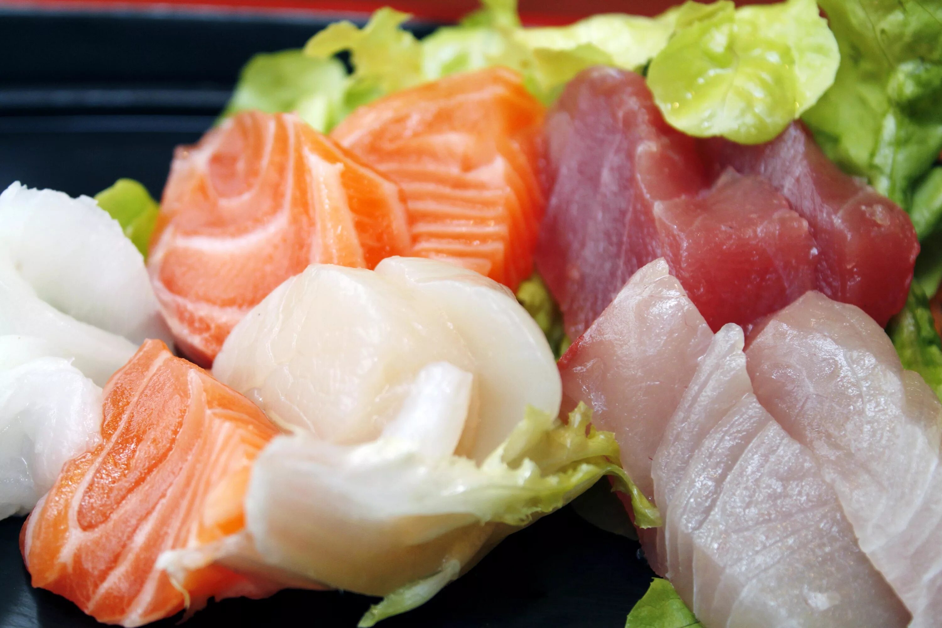 Качество мяса рыбы. Мясо рыба. Мясо рыба морепродукты. Сашими. Рыбные деликатесы.