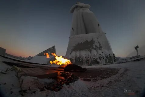 Памятник героям заполярья
