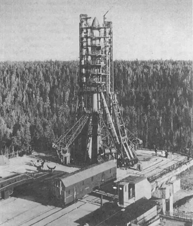Космодром плесецк архангельская область г мирный. Космические войска космодром плесецк. Архангельск космодром плесецк. Космодром плесецк архангельская область. Плесецк история.