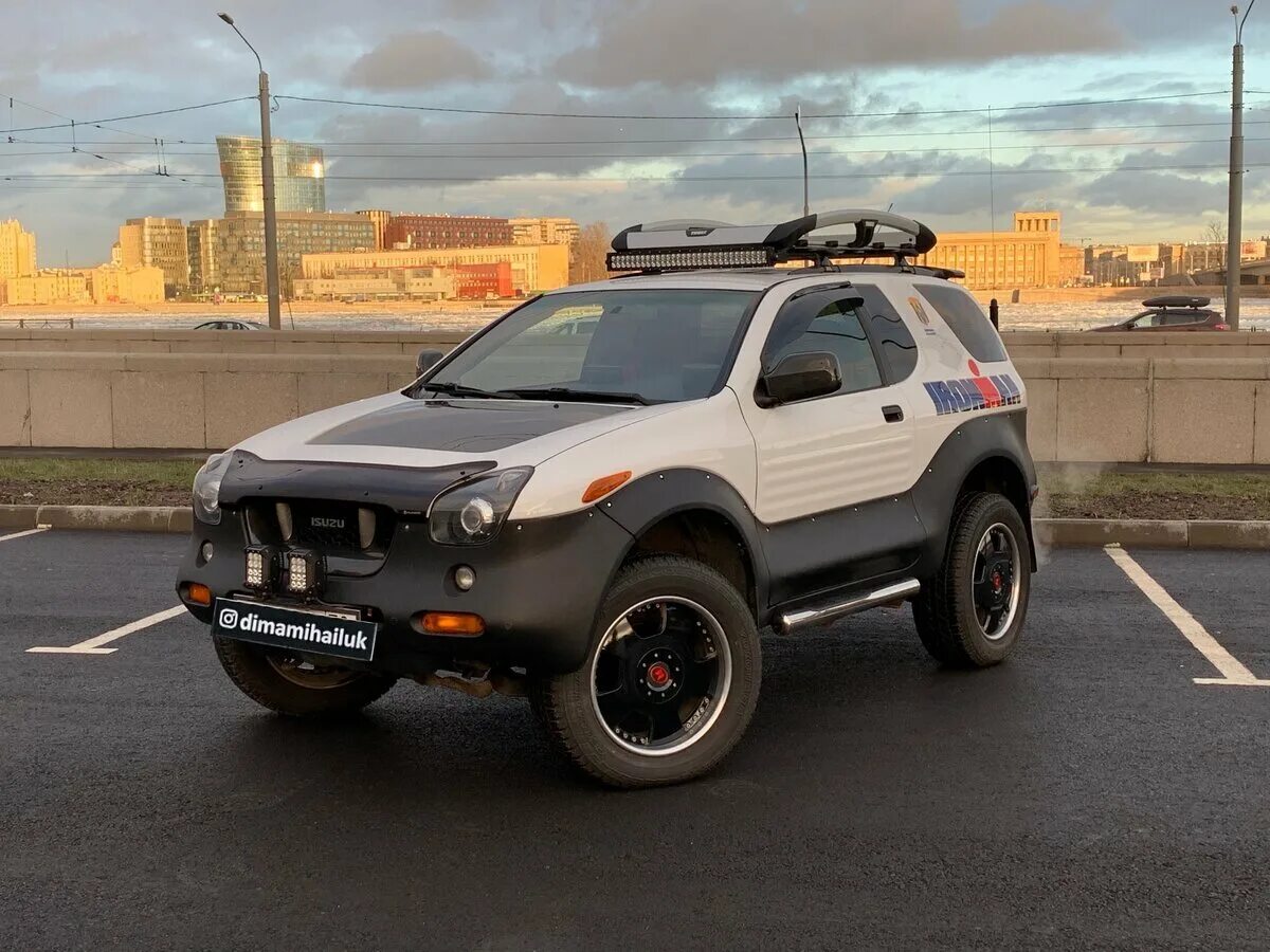 Купить машину кросс. Isuzu VEHICROSS. Isuzu VEHICROSS 1999. Isuzu VEHICROSS 2018. Джип Isuzu VEHICROSS.