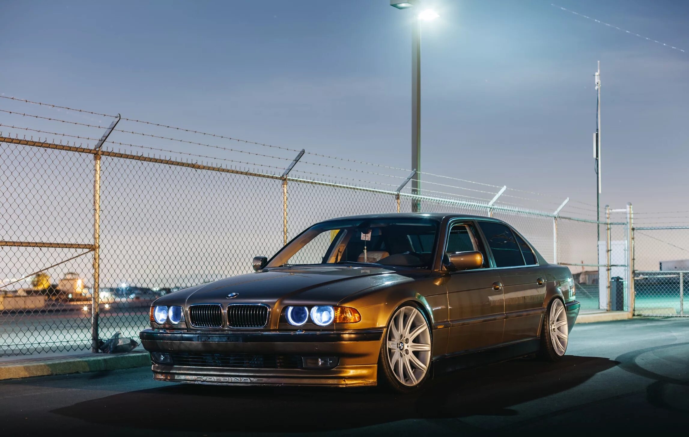 БМВ м5 e38. БМВ 7 е38. БМВ е38 м. BMW e38 стенс. Bmw series e38