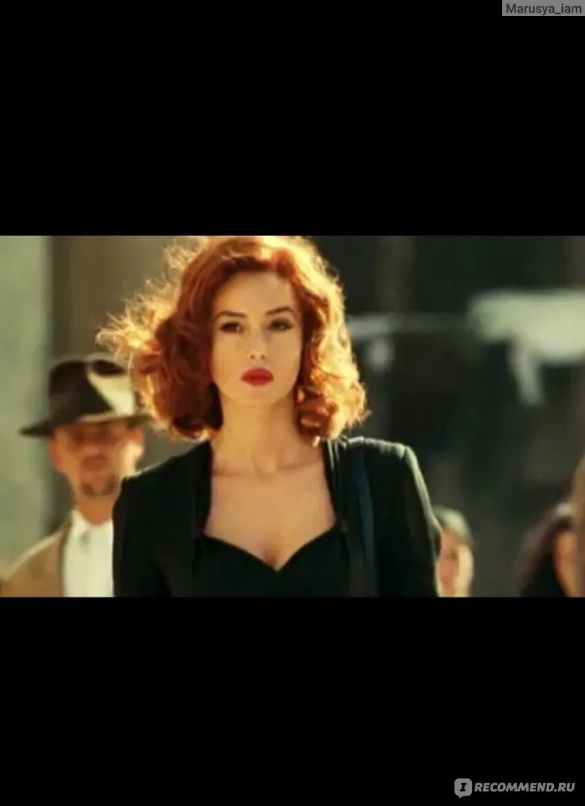 Моника белуччи малена мальчик. Малена джузеппе торнаторе. Малена фильм 2000. Моника белуччи малена. Лучано винцензоли малена.