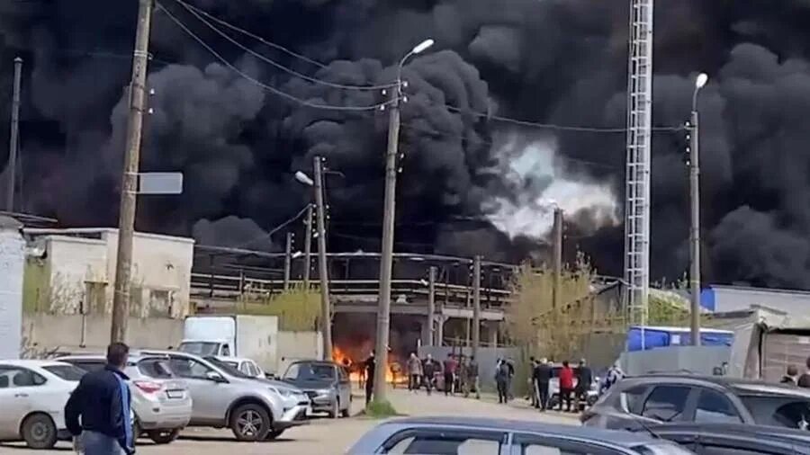 Что в дзержинске произошло сегодня на заводе. Пожар в промзоне. горит завод. взрыва на заводе «капролактам».