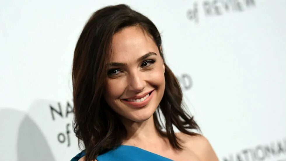 100 лучших актрис. оливия уайлд 2010. том форд кира найтли и скарлетт йоханссон фото. актриса мила кунис. джессика альба 2022.