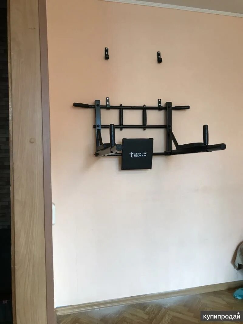 Тренажер наутилус турник. Турник-брусья-пресс 3в1 черный. Турник три в одном. Турники 86 рф нижневартовск. Турник в хрущевке.