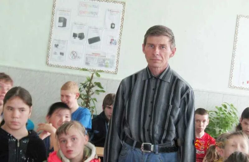 Р п магнитка челябинская область кусинский район. Погода р п магнитка. Кусинский район поселок магнитка храм николая чудотворца. Школа магнитка кусинский район 2015. Посёлок магнитка челябинской области.