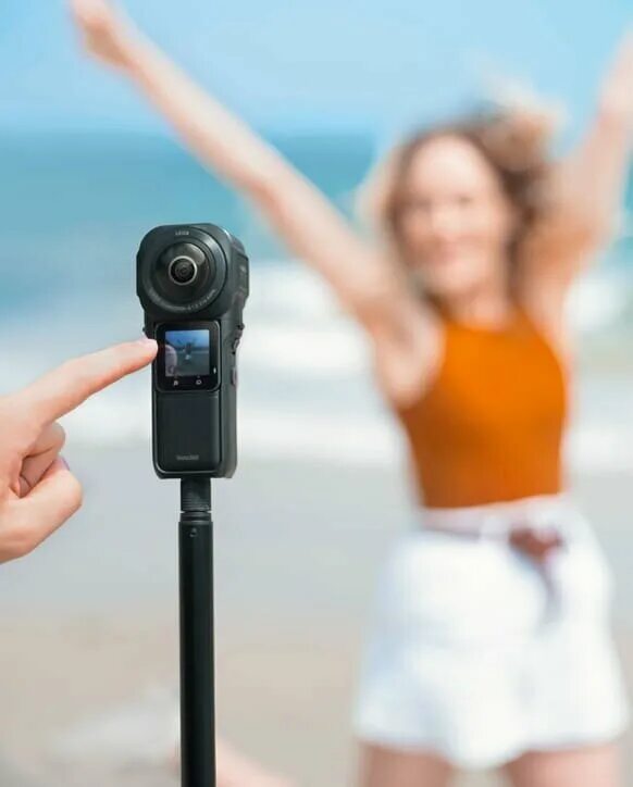 Камера insta360 one rs. Insta360 one rs 1-inch. экшн-камера insta360 one r 1 inch. экшн камера 360. экшен камера альянс.